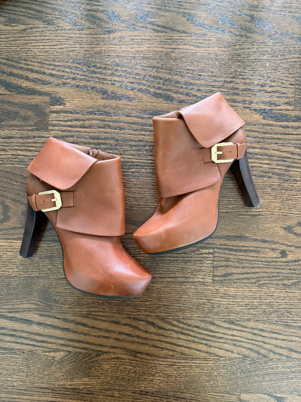 NWOT me too Fold-Over Leather Buckle Ankle Booties in Cognac Brown